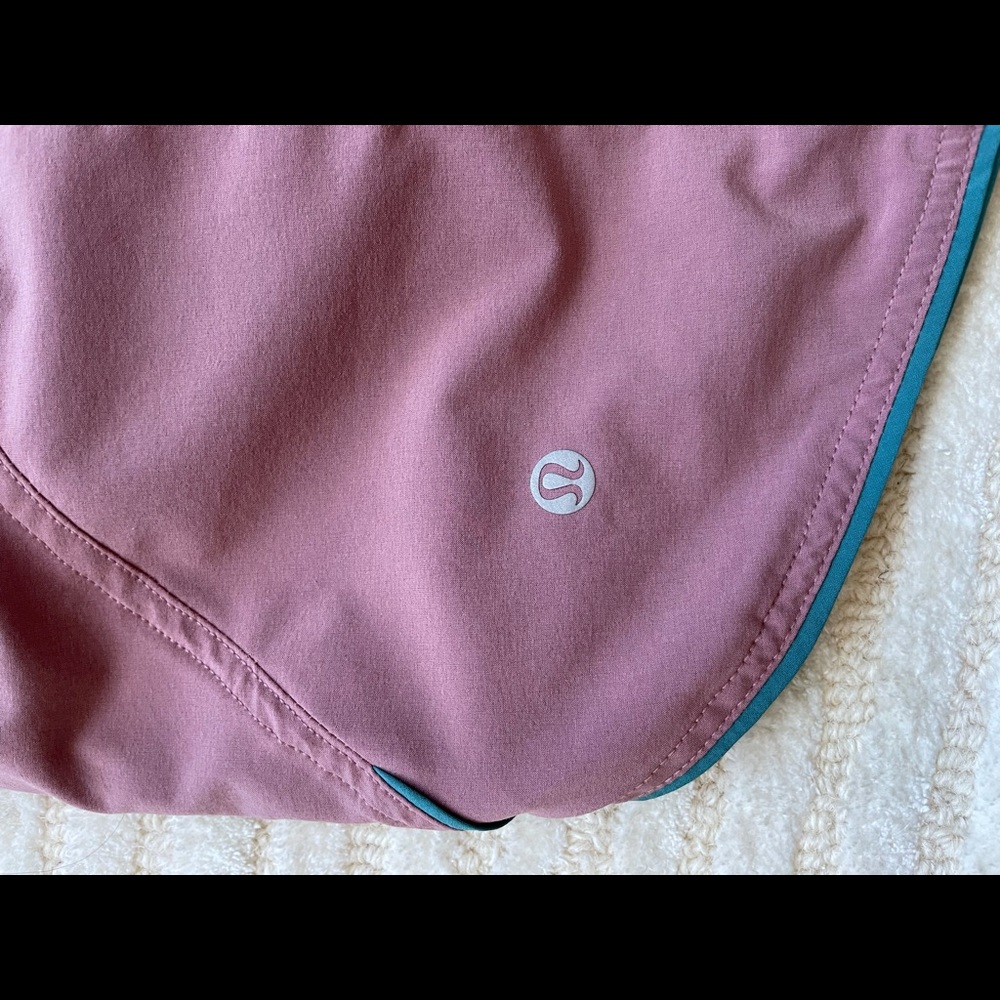 REVERSIBLE LULU SHORTS